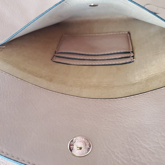 SOLE SOCIETY Tote Set - Picture 9 of 9